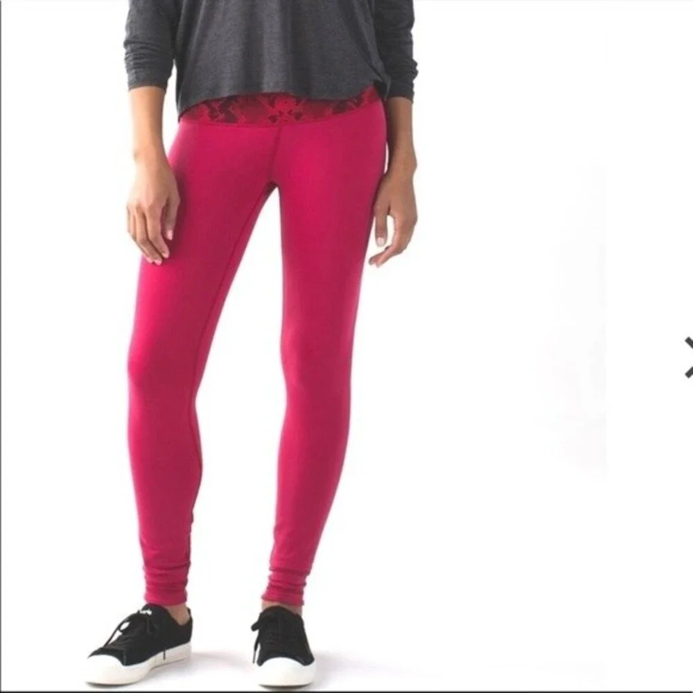 Lululemon Wunder Under Pant III (Reversible) Cranberry / Alarming 4